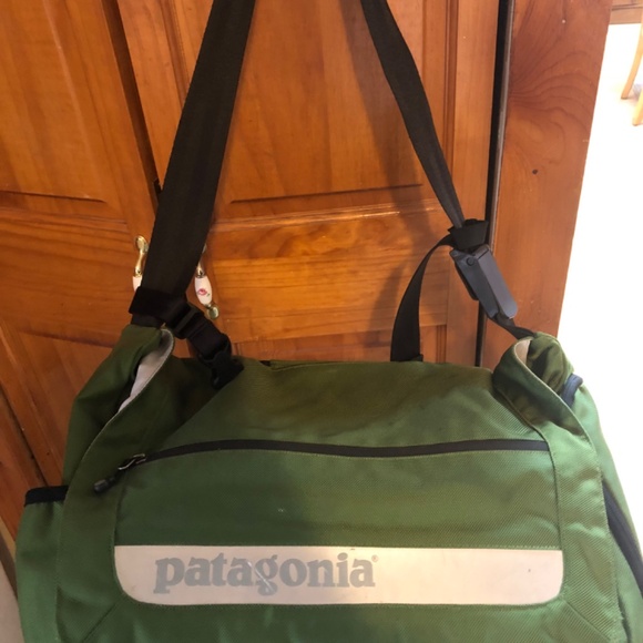 Patagonia Messenger Bag - Picture 2 of 13